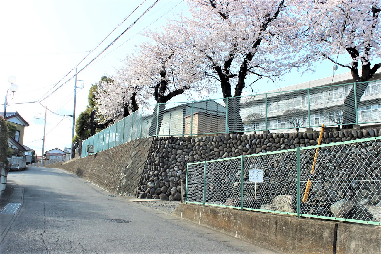 富岡東高等学校