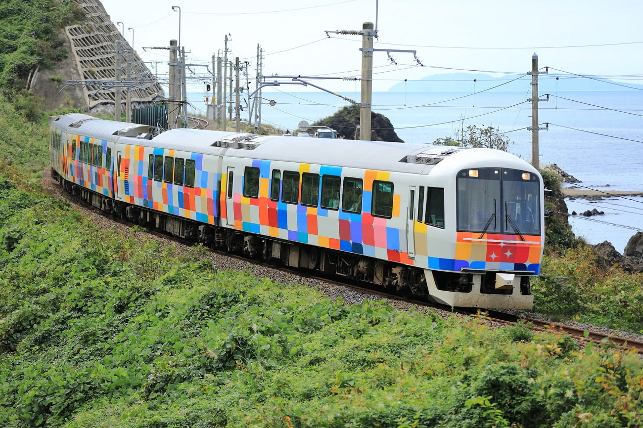 記事観光列車 きらきらうえつ　運行終了のイメージ画像