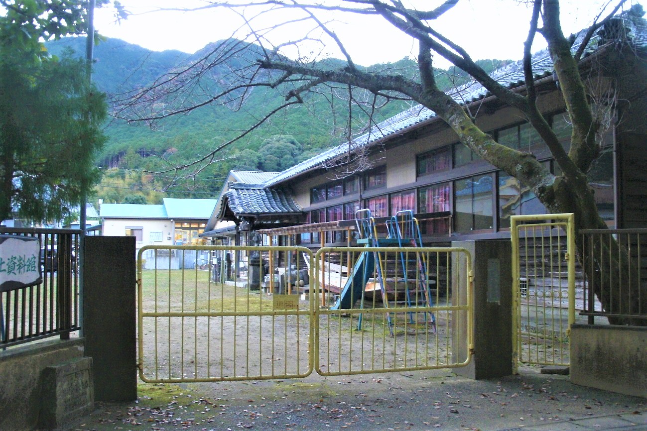 記事尾鷲市立曽根小学校　閉校のイメージ画像