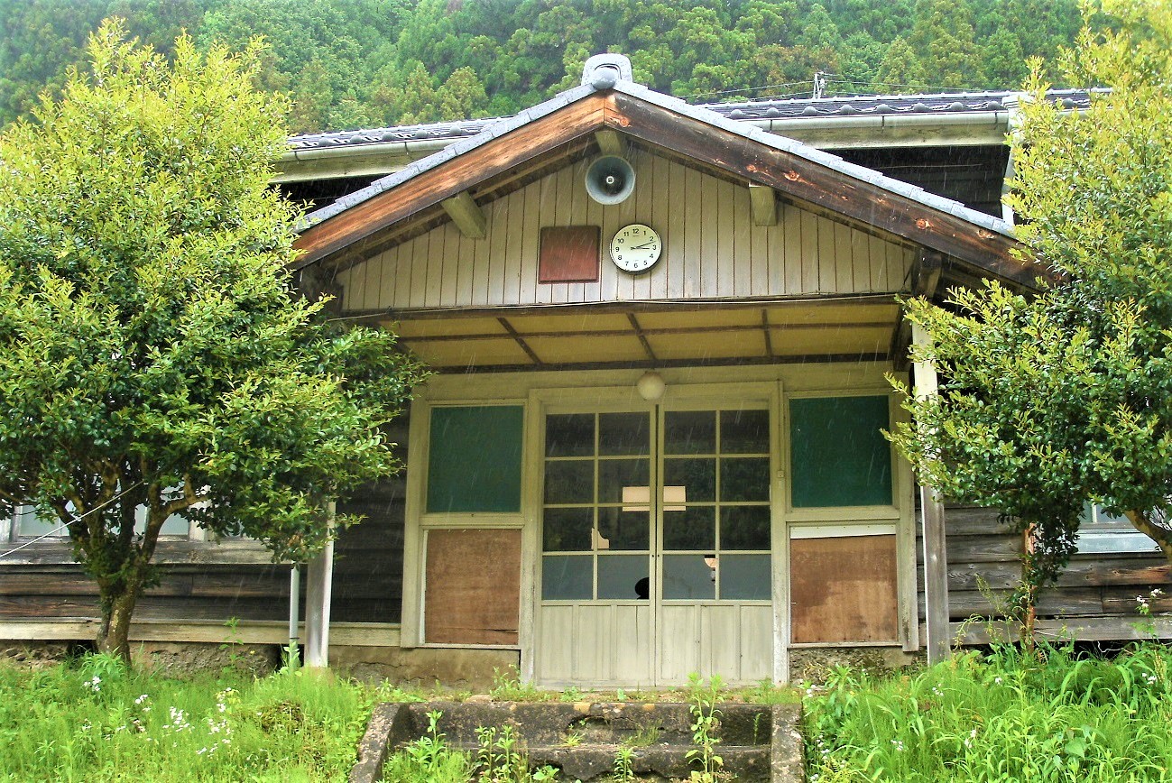 記事設楽町立八橋小学校　校舎解体のイメージ画像