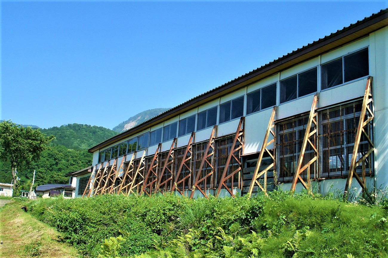 記事糸魚川市立根知小学校 旧校舎　利用終了のイメージ画像