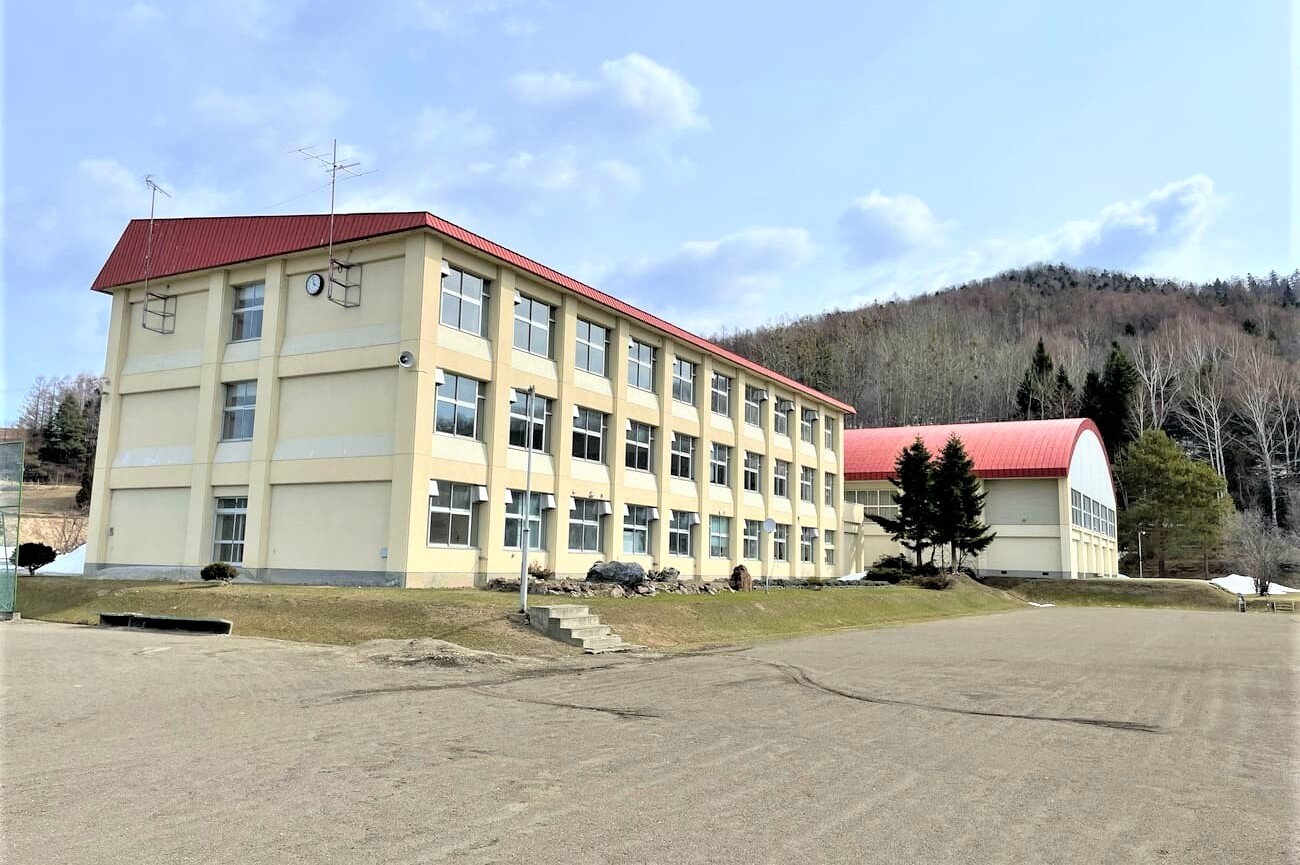 記事富良野市立樹海中学校　閉校のイメージ画像