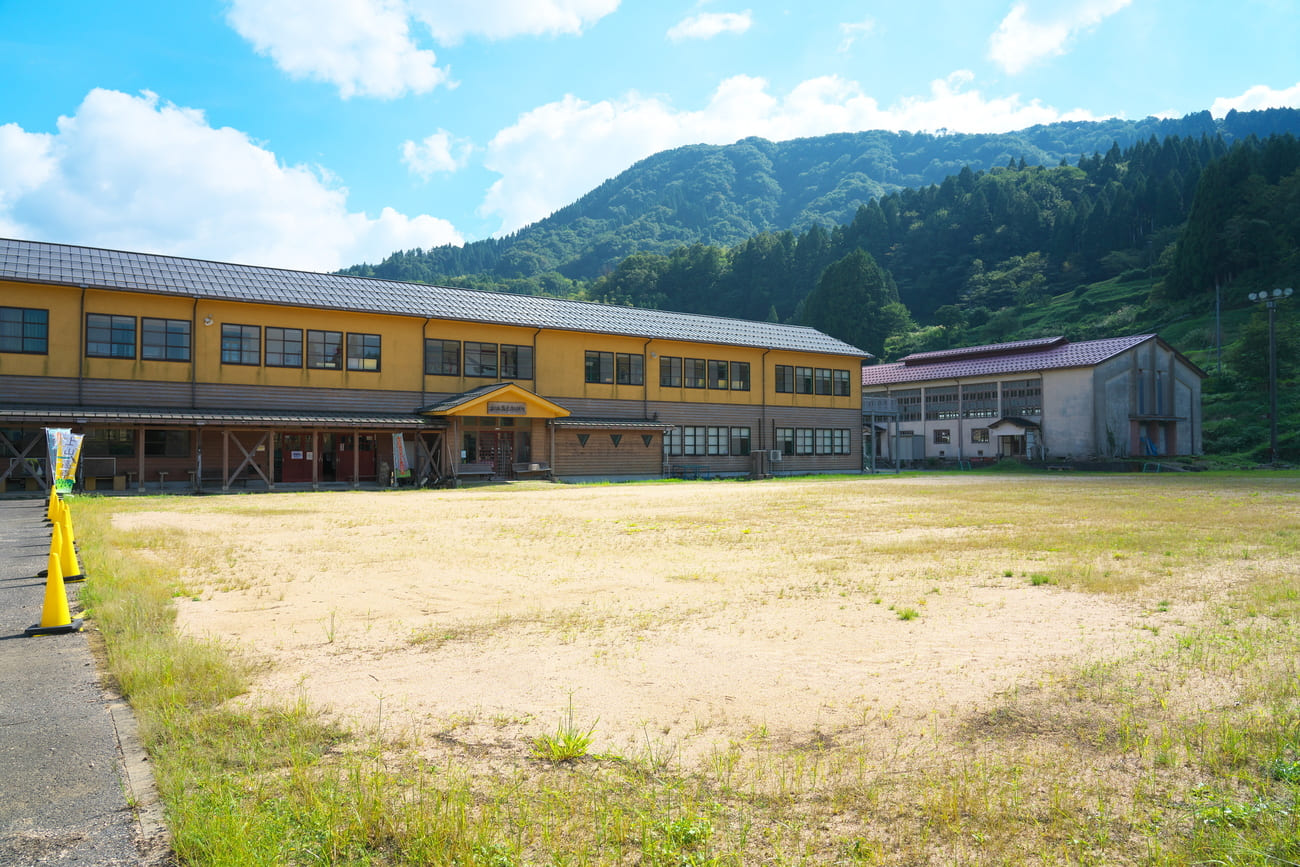 温泉町立八田中学校