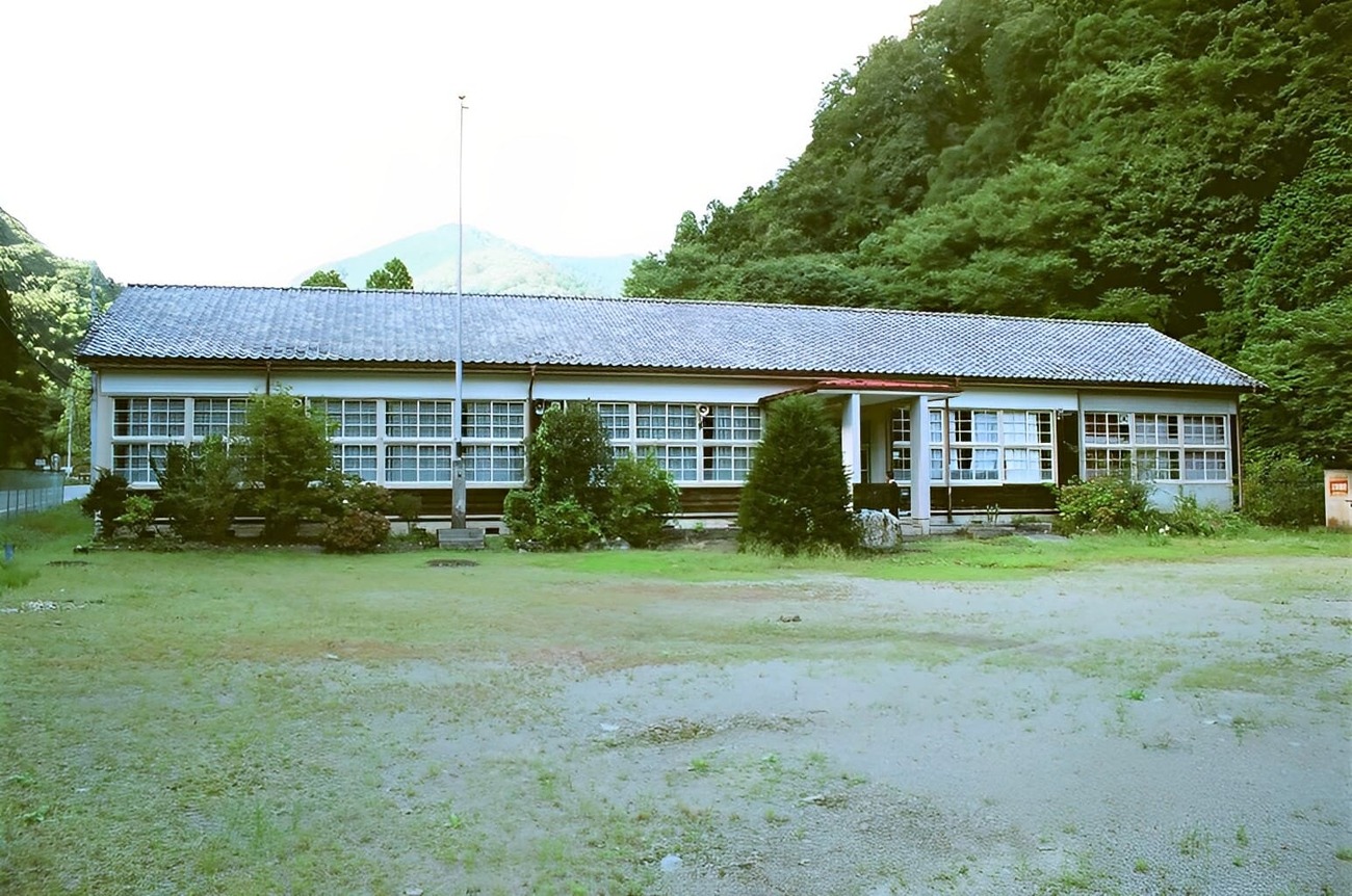粟野第三小学校