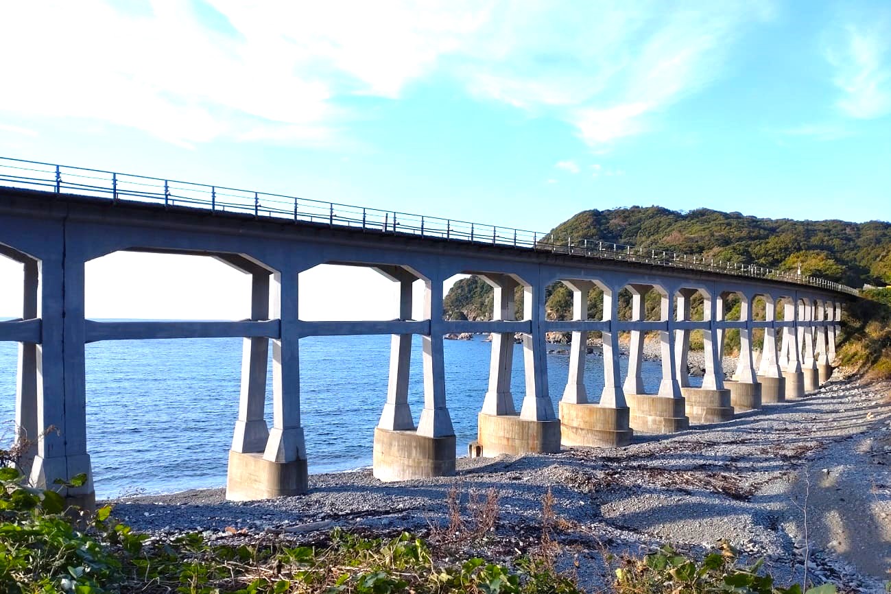 記事惣郷川橋梁のイメージ画像