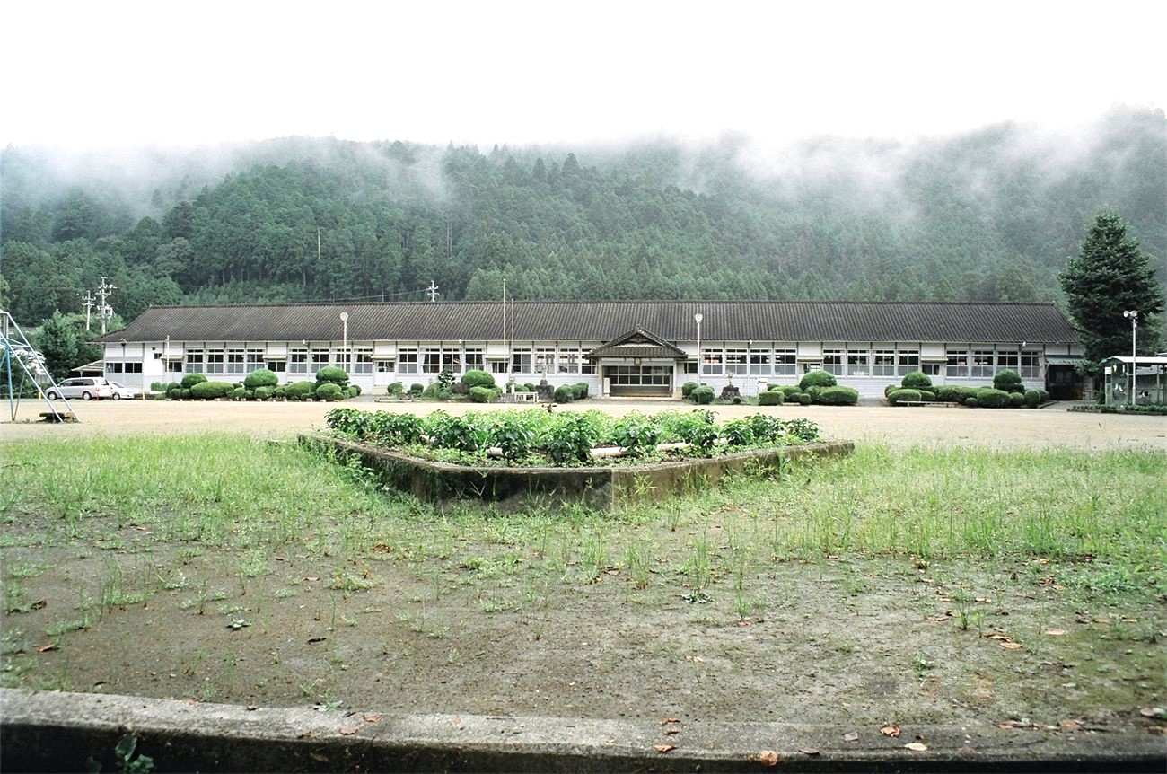 記事東栄町立中設楽小学校　閉校のイメージ画像