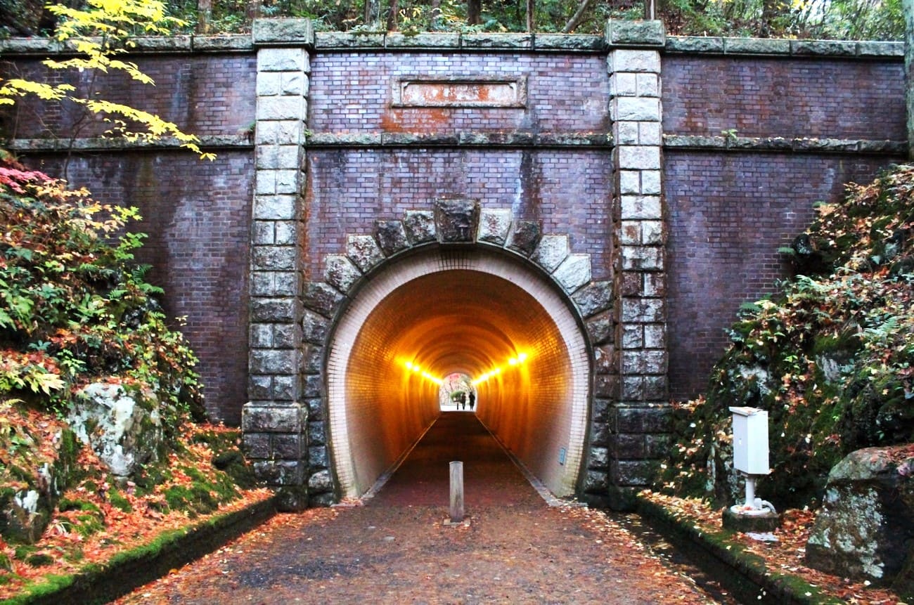 記事弥彦公園トンネルのイメージ画像