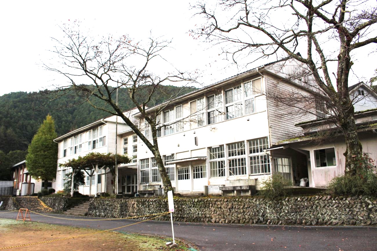 記事本宮町立皆地小学校　閉校のイメージ画像